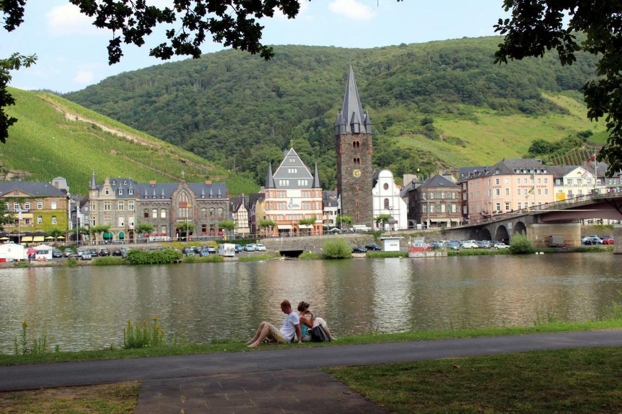 Ferienwohnung Moselblick Bernkastel-Kues Exteriör bild